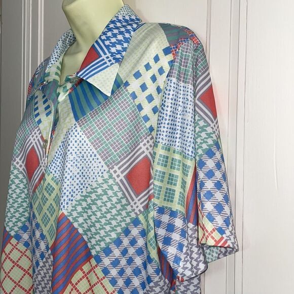 Vtg 80s Vera multi color patchwork print short sleeve knit polyester blouse - Picture 4 of 8